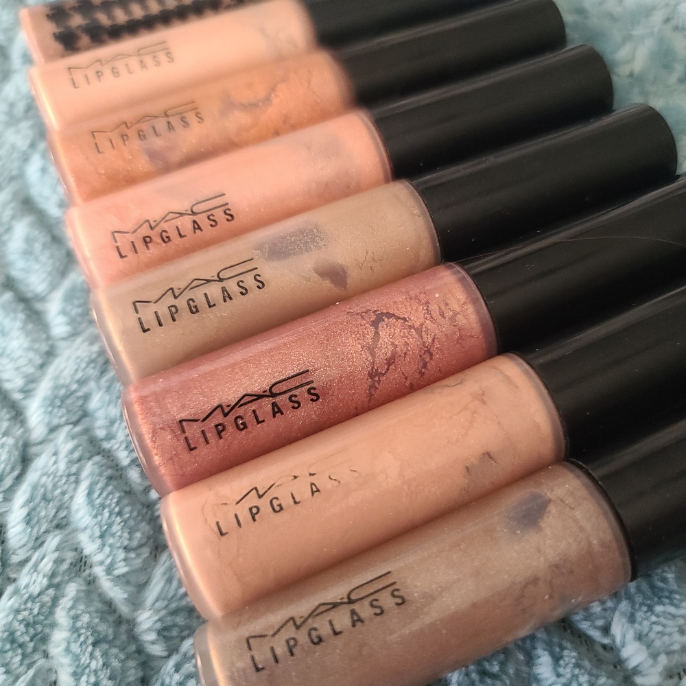 LOT OF 8 MAC LIPSGLASSES - VARIOUS